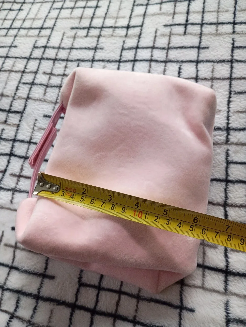 Nicole Miller SEALED Strawberry Vanilla Body & Hand Lotion Duo with Pink Pouch